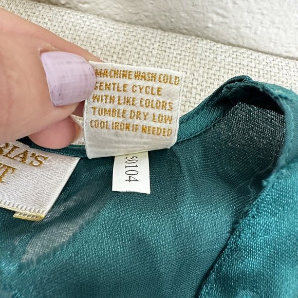 Vintage Victoria's Secret Kimono Size Medium Green Floral Pullover Button Cover - Picture 7 of 10